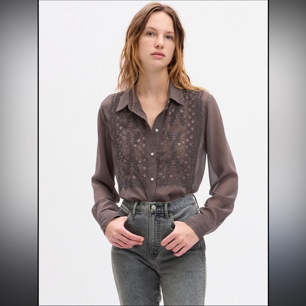 EUC size Large Gap Elegant Lace Detail Women's Blouse